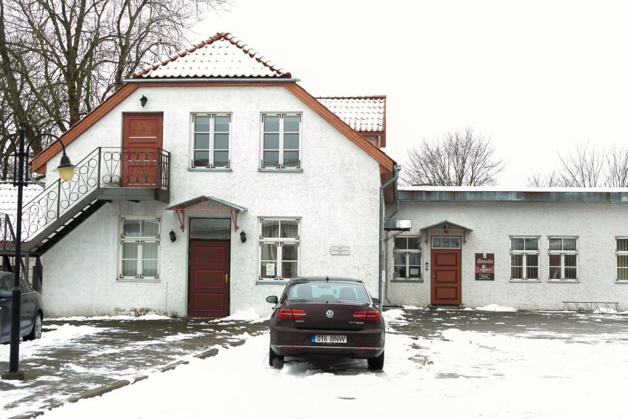 Guesthouse Laurits Kuressaare Exterior foto
