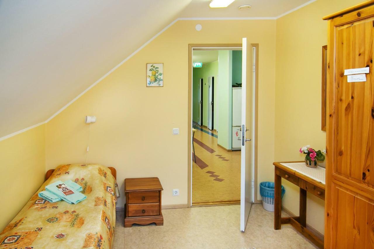 Guesthouse Laurits Kuressaare Exterior foto
