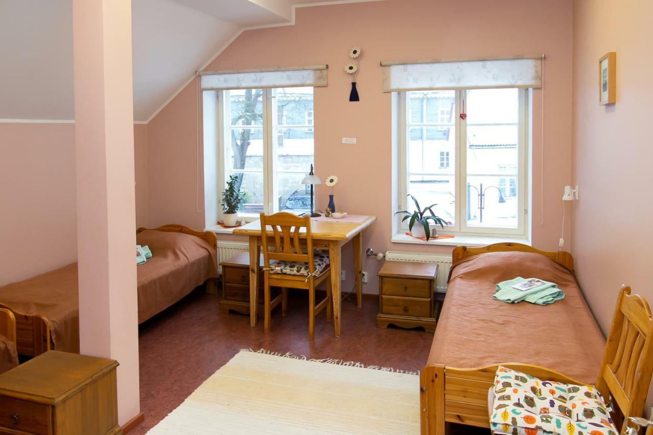 Guesthouse Laurits Kuressaare Exterior foto